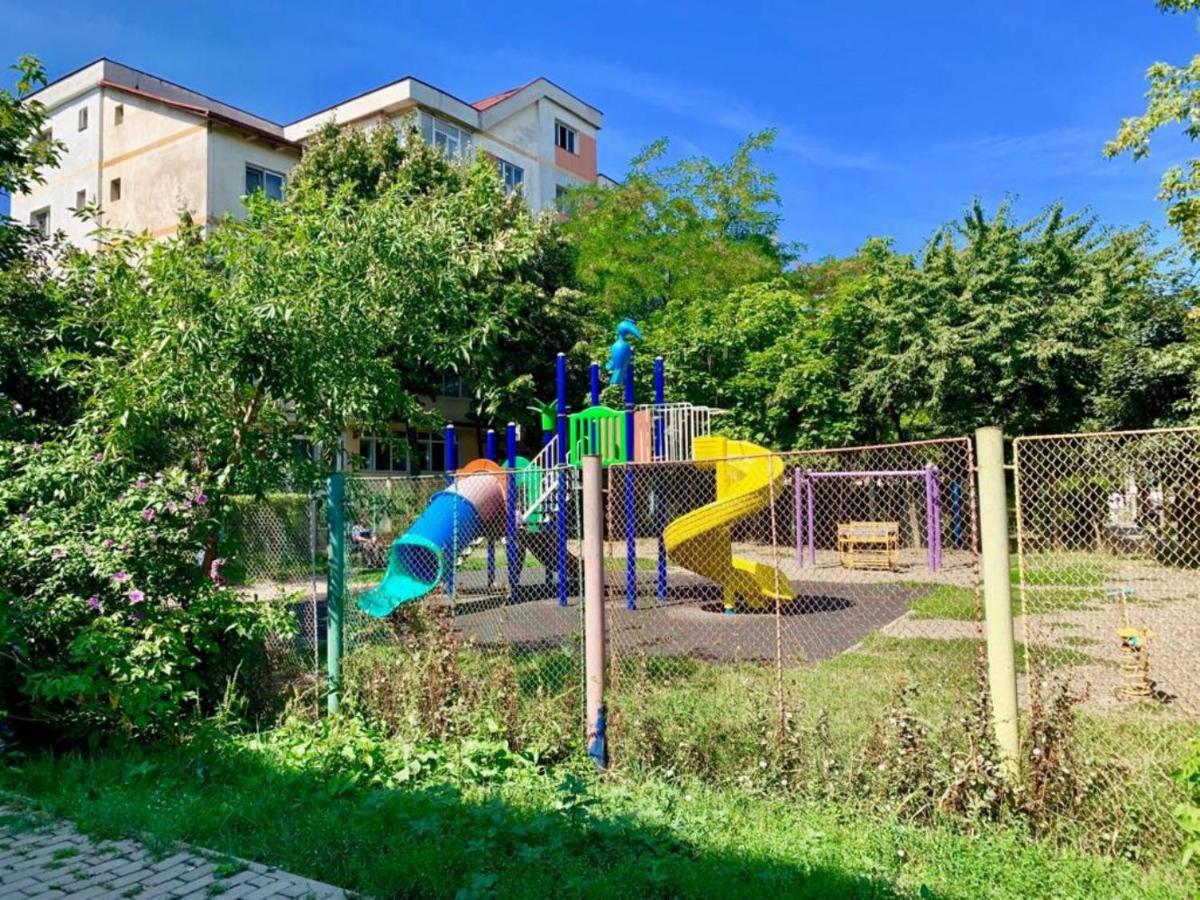 Emma Accommodation - Clean And Comfortable Apartment Iasi Exterior photo